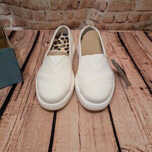 Tom's Alpargata Mallow Casual White Canvas Slip-On Shoes with Leopard Insole 6